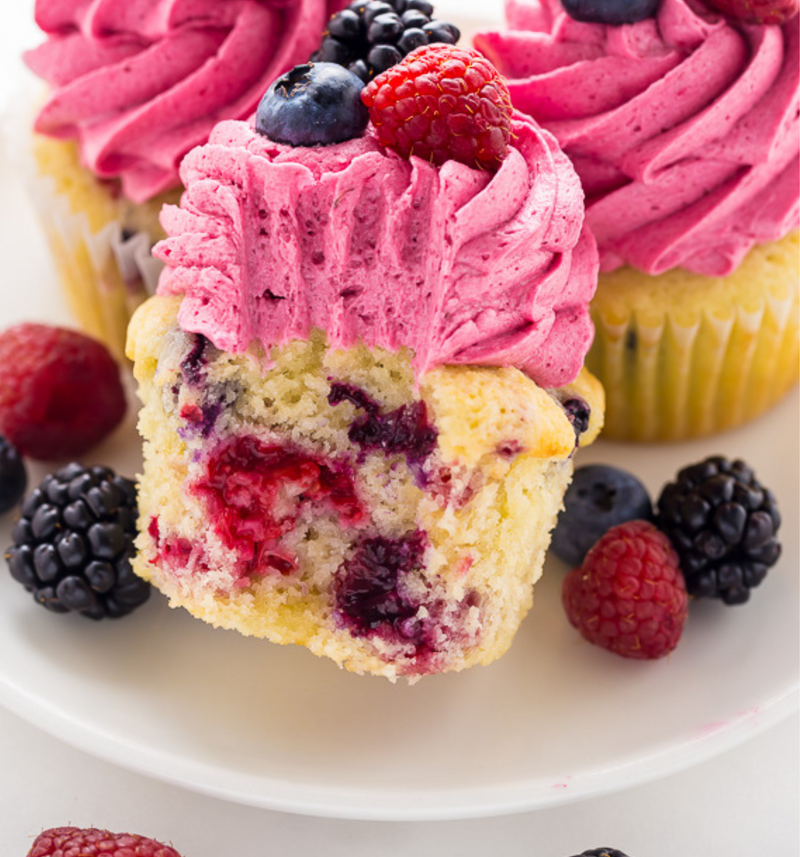 Roasted Berries Cupcakes